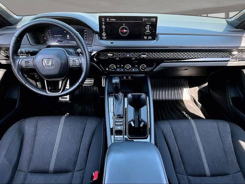 Used 2023 Honda Accord Sport image 7