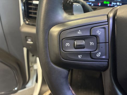 Used 2024 GMC Sierra 1500 AT4 w/ Technology Package AWD/4WD image 17