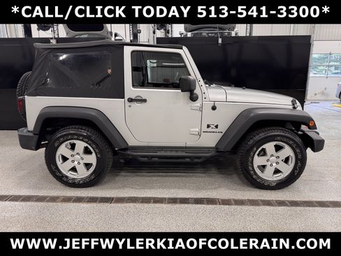 Used 2007 Jeep Wrangler X image 2