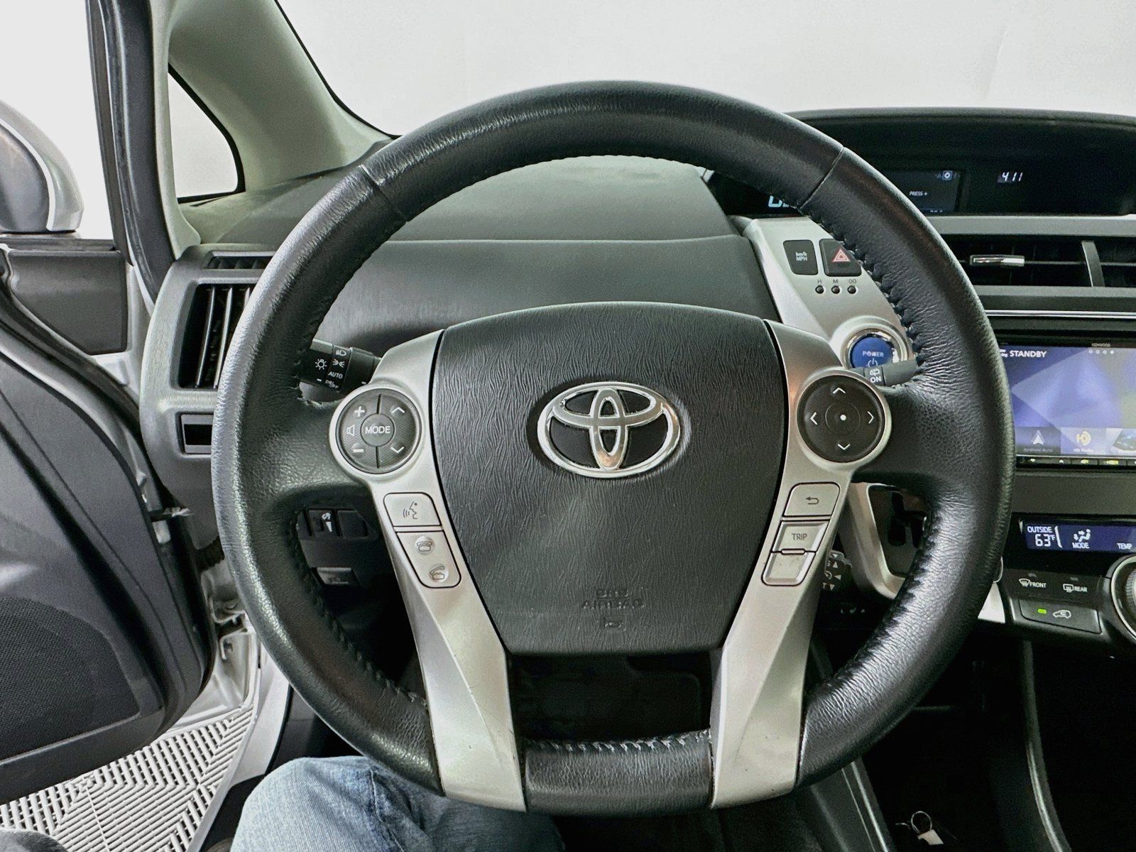 Used 2015 Toyota Prius V Five FWD image 12