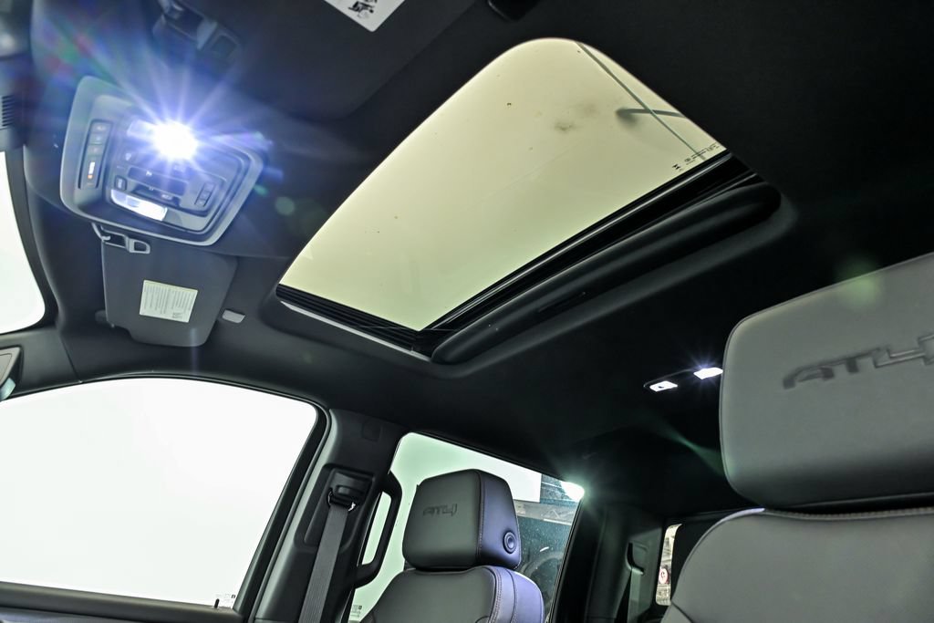 New 2026 GMC Sierra 2500 AT4 w/ AT4 Premium Plus Package AWD/4WD image 10