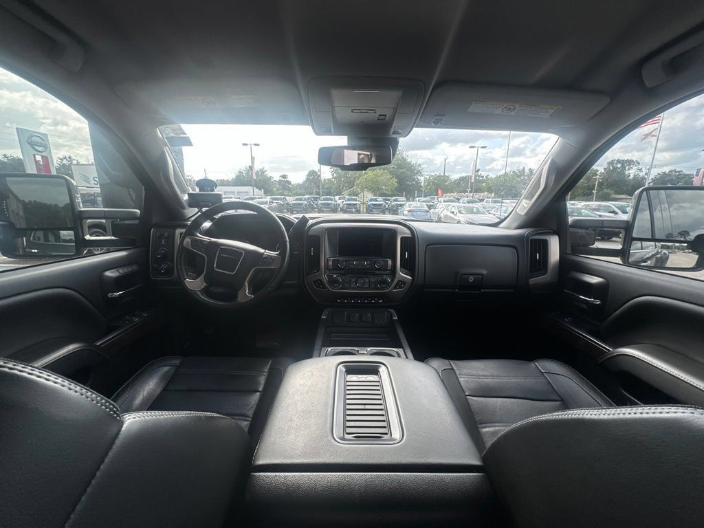 Used 2018 GMC Sierra 3500 Denali w/ Duramax Plus Package AWD/4WD image 3