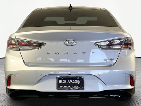 Used 2019 Hyundai Sonata Limited w/ Ultimate Package 02 FWD image 5