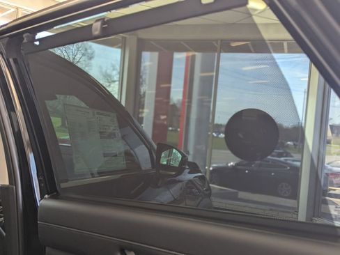 New 2026 Nissan Pathfinder SL w/ SL Premium Package image 10