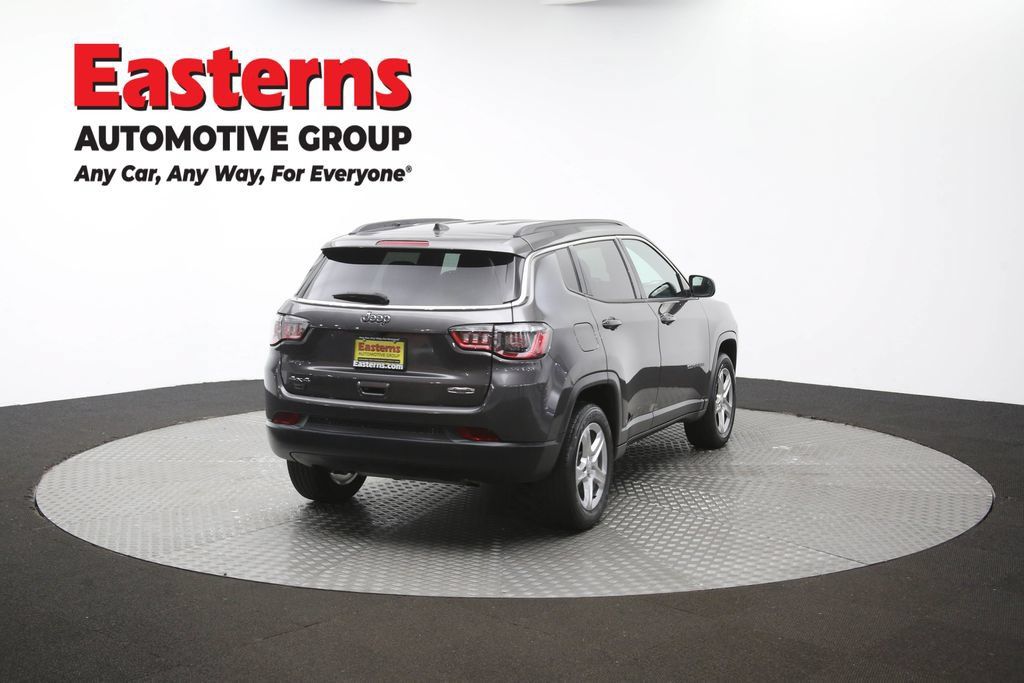 Used 2024 Jeep Compass Latitude AWD/4WD image 38