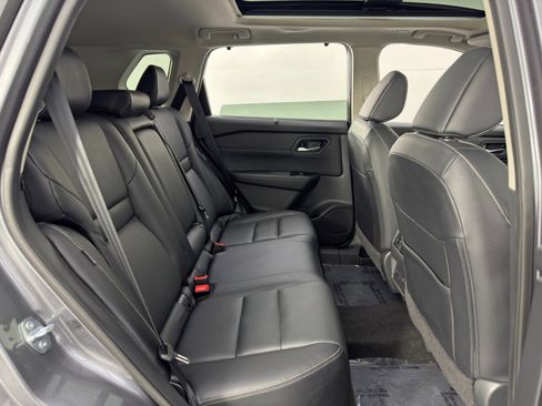 Used 2024 Nissan Rogue SL w/ SL Premium Package image 41