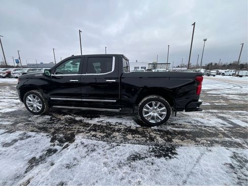 Used 2025 Chevrolet Silverado 1500 High Country image 7