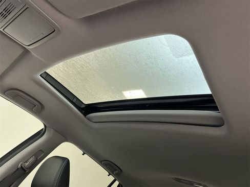 Used 2022 Honda Pilot Special Edition image 3