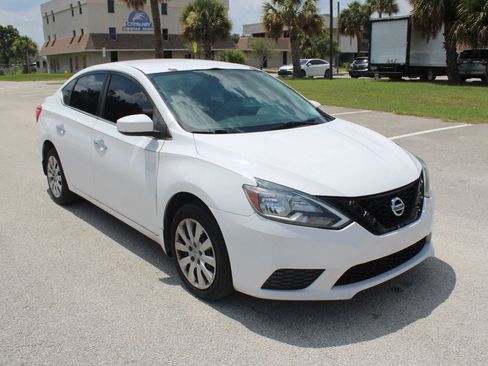 Used 2016 Nissan Sentra S FWD image 29