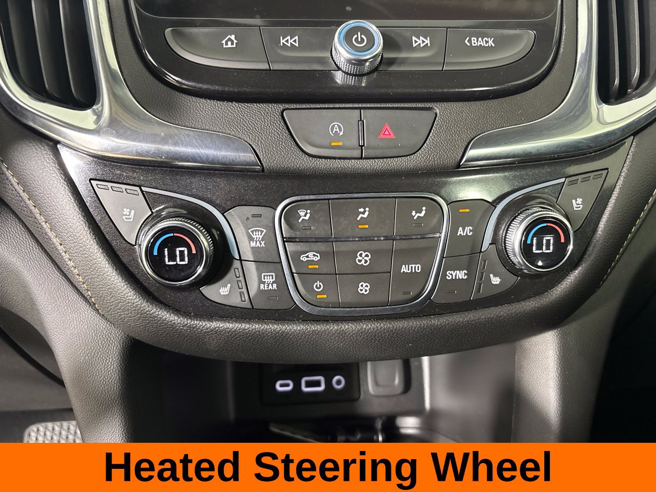 Used 2023 Chevrolet Equinox Premier AWD/4WD image 21