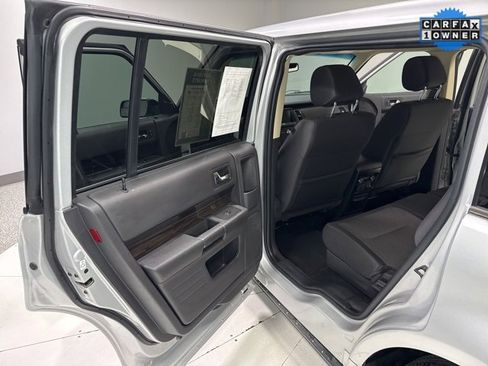 Used 2019 Ford Flex SEL image 23