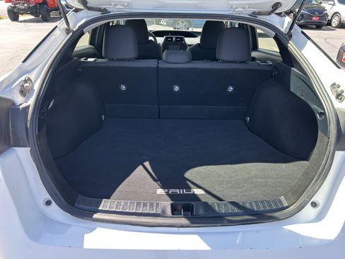 Used 2016 Toyota Prius Two FWD image 9