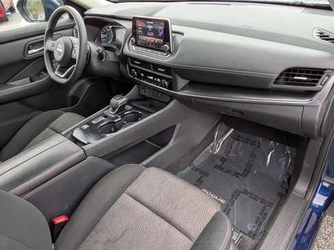 Certified 2024 Nissan Rogue SV image 35