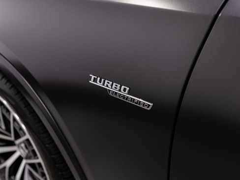 Used 2024 Mercedes-Benz GLC 43 AMG 4MATIC Coupe image 40