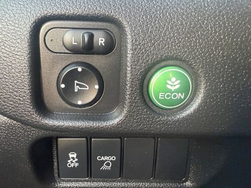 Used 2019 Honda Ridgeline Sport image 15
