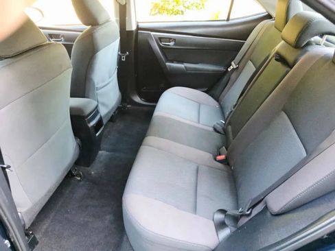 Used 2017 Toyota Corolla LE w/ Carpet Mat Package (TMS) FWD image 10