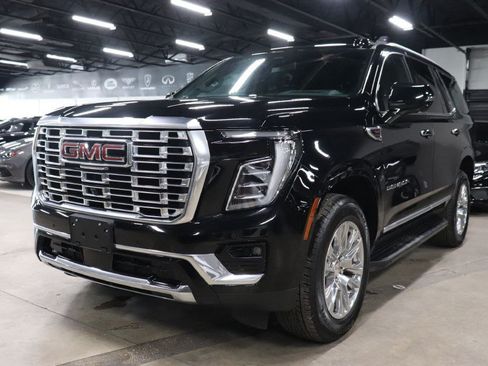 Used 2025 GMC Yukon Denali AWD/4WD image 1