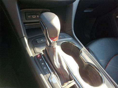 Certified 2022 Chevrolet Equinox RS w/ RS Leather Package image 15