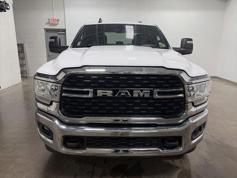 Used 2024 RAM 2500 Big Horn AWD/4WD image 8