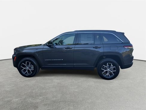 New 2025 Jeep Grand Cherokee Limited image 8