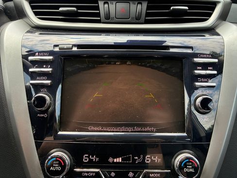 Used 2022 Nissan Murano SV AWD/4WD image 23
