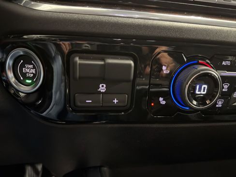 Used 2025 Chevrolet Silverado 1500 RST w/ Convenience Package II image 37