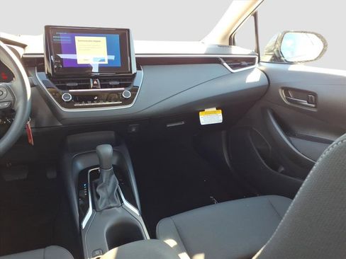 Used 2026 Toyota Corolla LE image 10