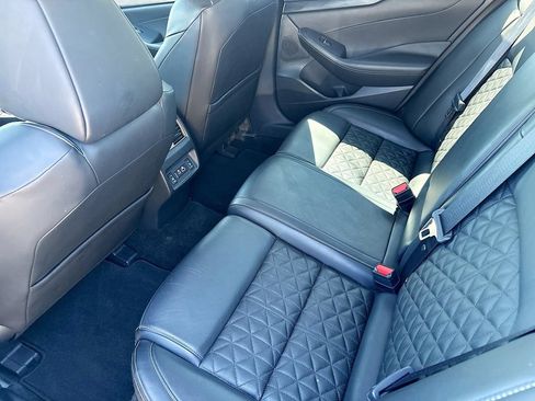 Used 2022 Nissan Maxima Platinum w/ Sport Mat Group FWD image 26