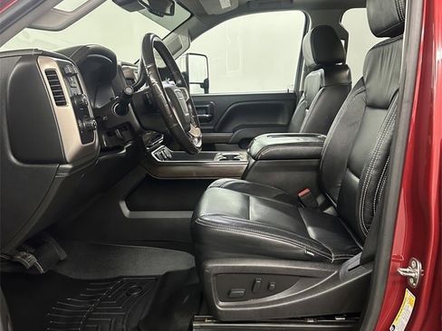 Used 2018 GMC Sierra 2500 Denali w/ Duramax Plus Package image 12