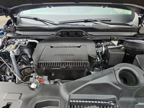 Certified 2024 Honda Pilot Elite image 31