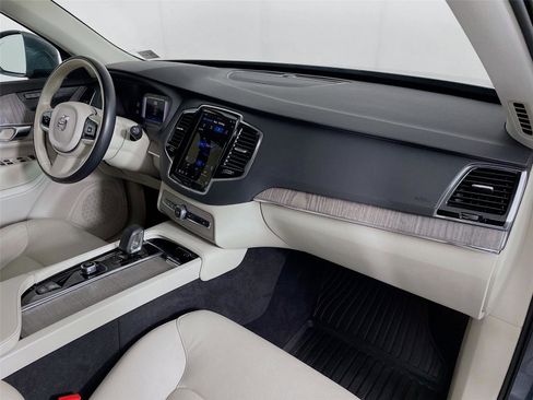 Used 2023 Volvo XC90 B6 Plus w/ Protection Package image 36