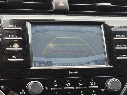 Used 2020 Toyota Camry LE w/ Convenience Package image 7