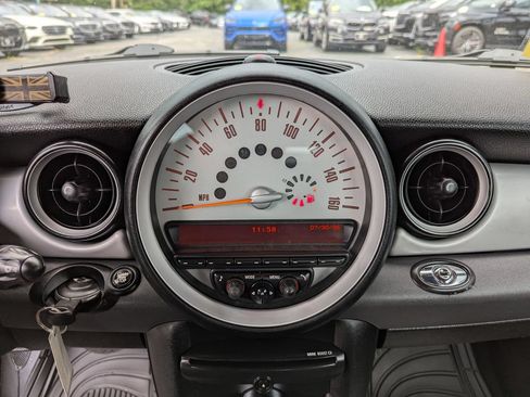 Used 2011 MINI Cooper Convertible FWD image 19