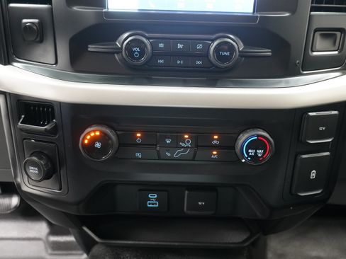 Used 2021 Ford F150 XL w/ XL Power Equipment Group RWD image 17