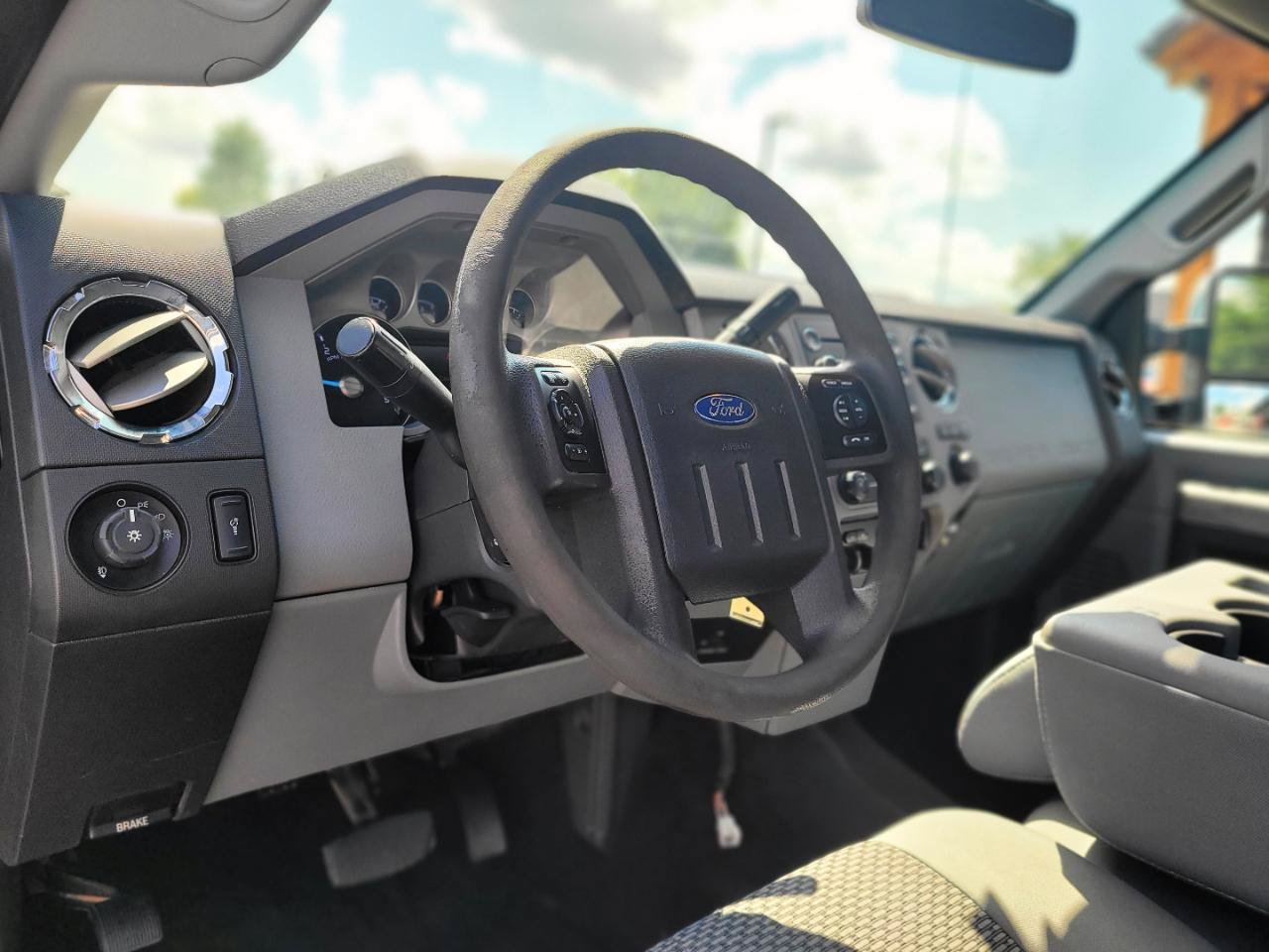 Used 2012 Ford F250 XLT w/ XLT Premium Pkg AWD/4WD image 9