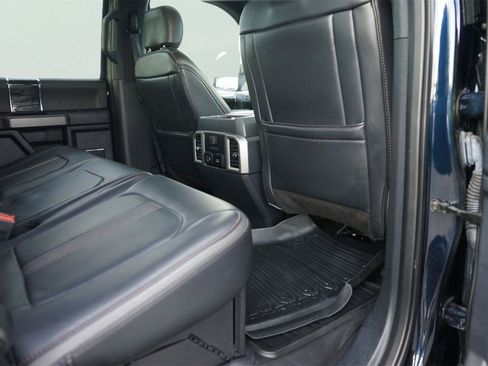 Used 2022 Ford F250 Platinum w/ FX4 Off-Road Package AWD/4WD image 15