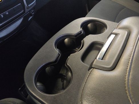 Used 2014 RAM 1500 Express RWD image 26