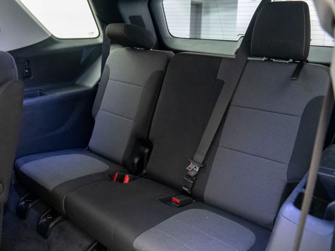 Used 2019 Chevrolet Traverse LT image 18