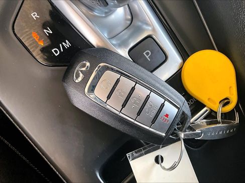 Used 2022 INFINITI QX50 Sensory FWD image 15