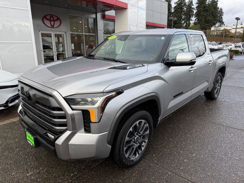 Used 2023 Toyota Tundra Limited image 2