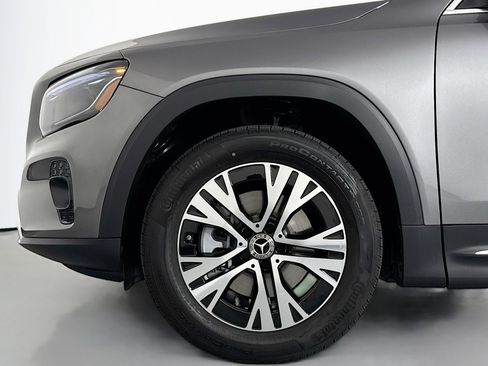 New 2026 Mercedes-Benz GLB 250 image 9