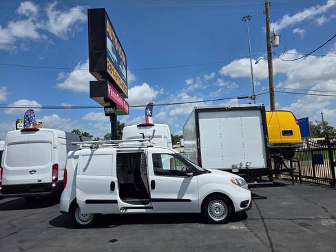 Used 2022 RAM ProMaster City Tradesman FWD image 5