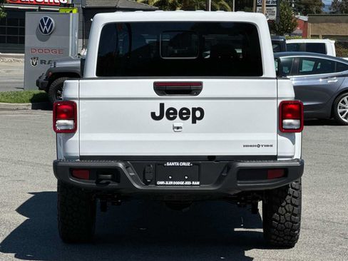 New 2025 Jeep Gladiator Sport AWD/4WD image 5