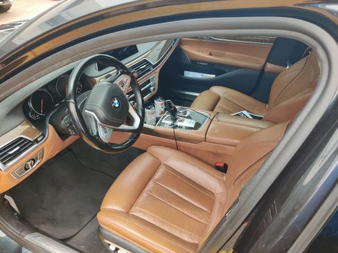 Used 2016 BMW 740i RWD image 7