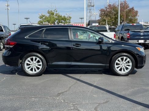 Used 2013 Toyota Venza LE image 4