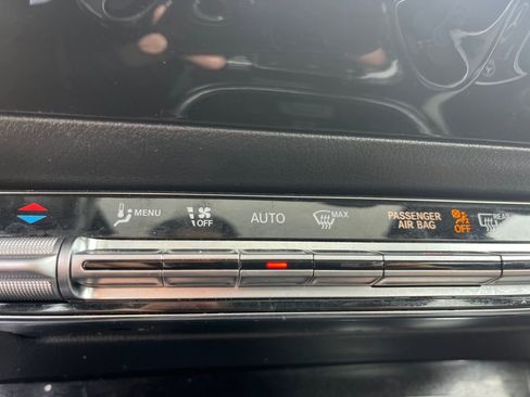 Certified 2023 Mercedes-Benz CLA 250 4MATIC image 24