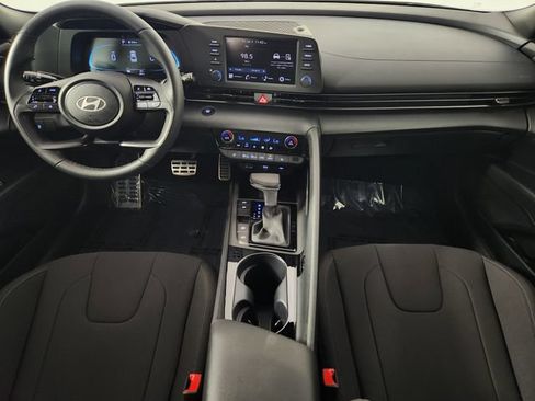 Certified 2026 Hyundai Elantra SEL Sport Premium FWD image 19