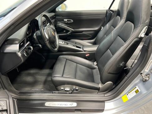 Used 2014 Porsche 911 Carrera 4 image 19