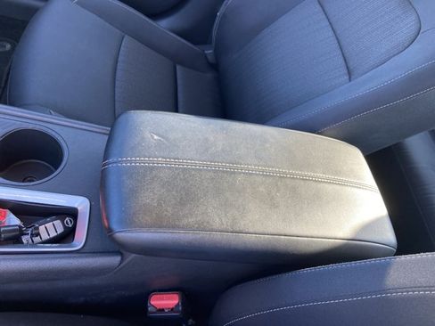 Used 2025 Nissan Altima 2.5 SV FWD image 44