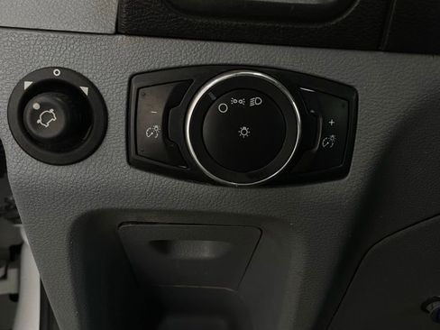 Used 2018 Ford Transit 350 XL image 22